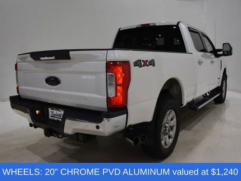 Used 2017 Ford F250 Lariat w/ Chrome Package image 4