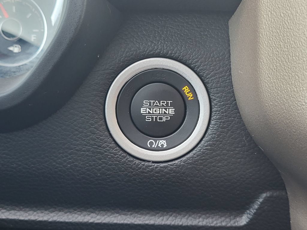 Used 2022 RAM 1500 Laramie AWD/4WD image 20