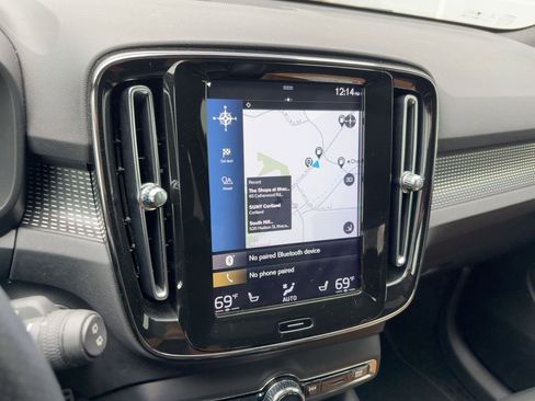 Used 2019 Volvo XC40 T5 R-Design image 22