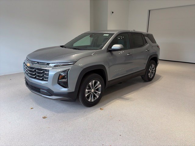 New 2027 Chevrolet Equinox LT w/ Convenience Package II FWD image 3