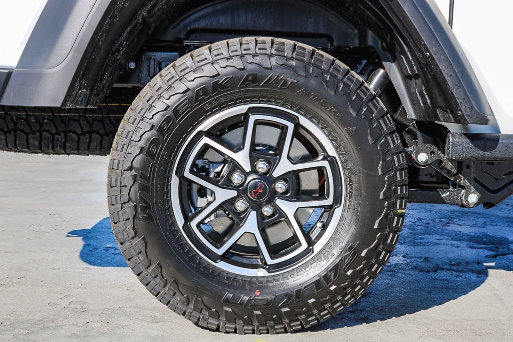 New 2026 Jeep Gladiator Rubicon w/ Steel Bumper Group AWD/4WD image 10