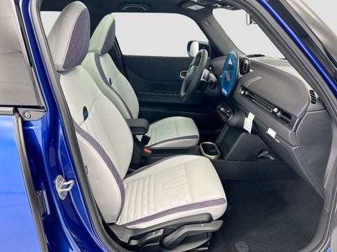 New 2026 MINI Cooper 4-Door Hardtop image 19