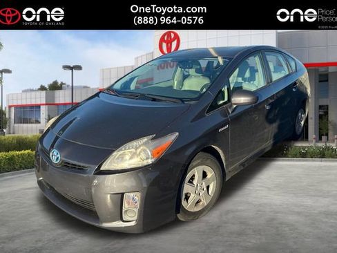 Used 2010 Toyota Prius Five image 1