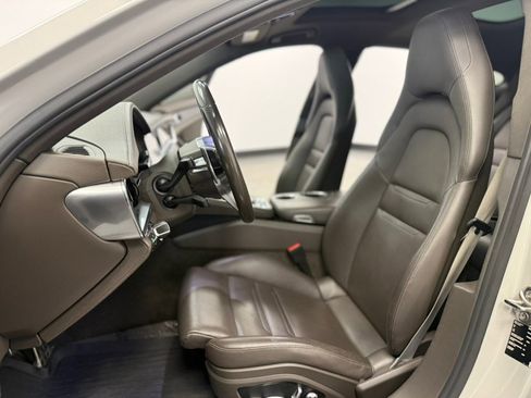 Used 2018 Porsche Panamera 4S AWD/4WD image 40