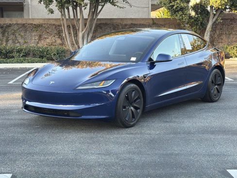 Used 2024 Tesla Model 3 Standard Range image 8