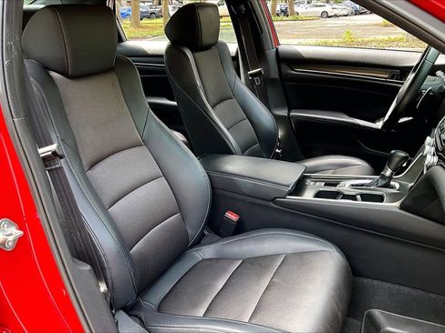 Used 2018 Honda Accord Sport image 30
