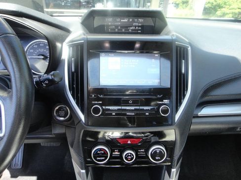 Used 2019 Subaru Forester Premium AWD/4WD image 8