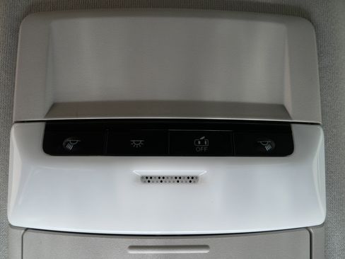 Certified 2023 Nissan Sentra SV w/ Trunk Package FWD image 33