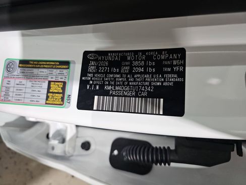 New 2026 Hyundai Elantra Sport FWD image 37