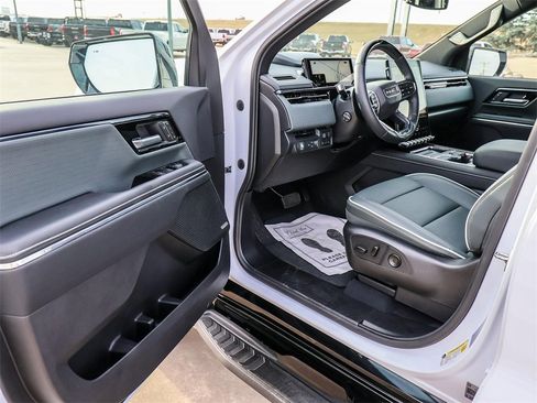 Used 2026 GMC Sierra EV AT4 image 28