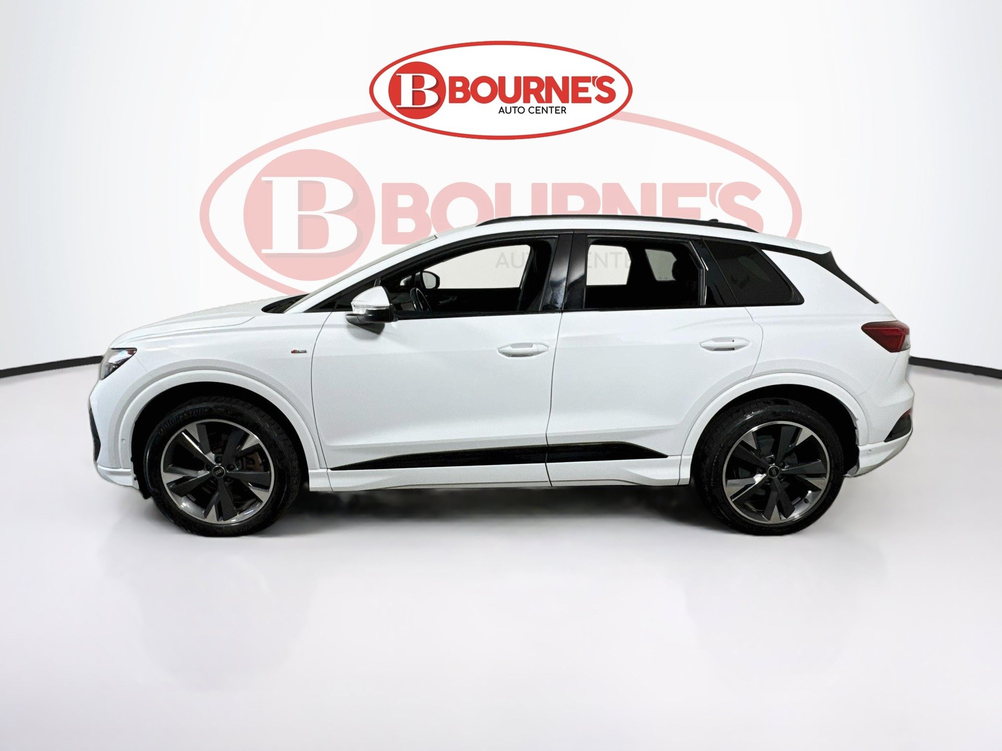 Used 2023 Audi Q4 e-tron Premium Plus w/ Premium Plus AWD/4WD image 8