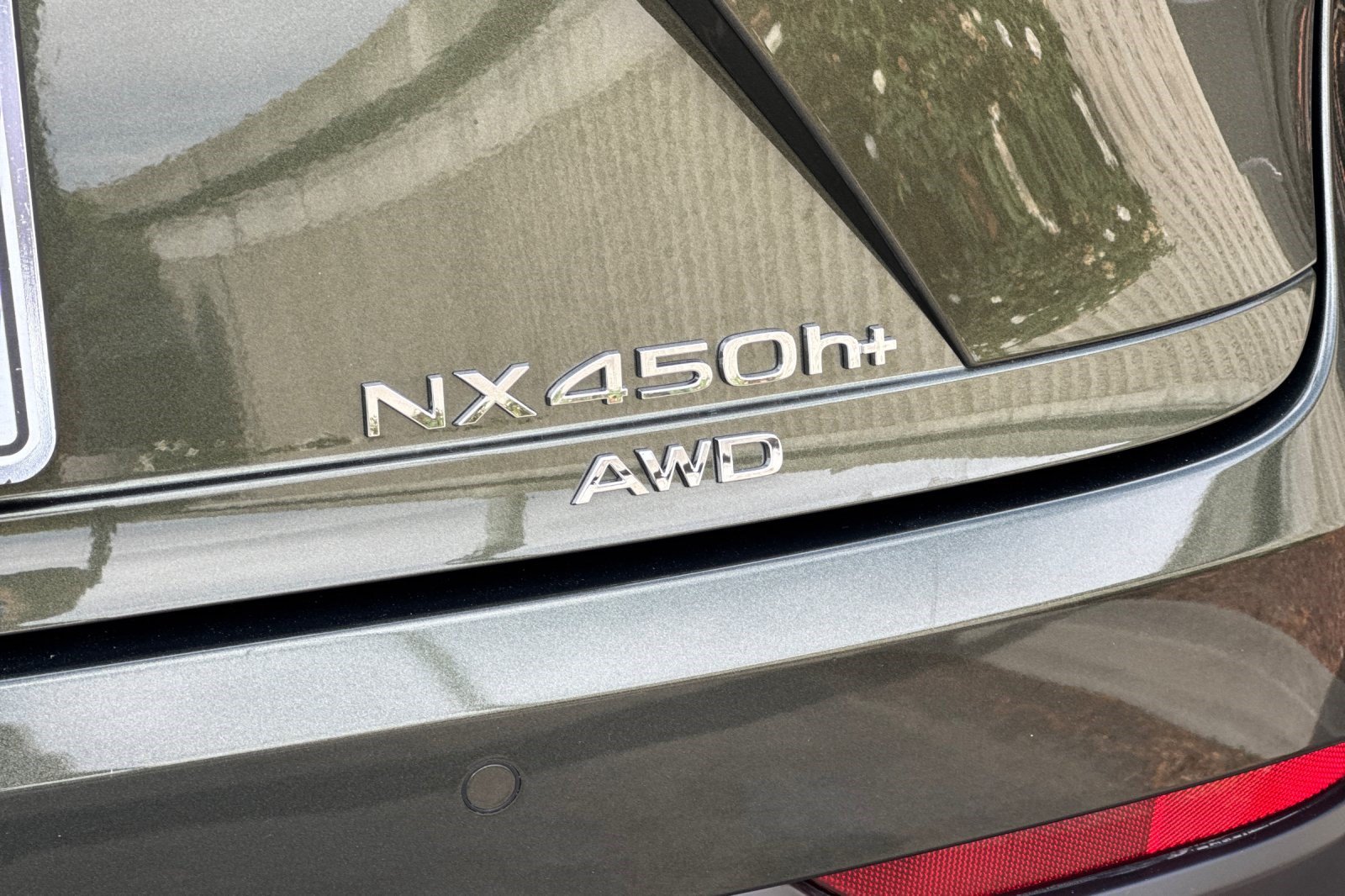 Used 2024 Lexus NX 450h+ AWD w/ Vision Package image 38
