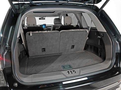 Used 2020 Lincoln Aviator Reserve w/ Equipment Group 201A image 8