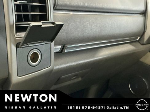 Used 2021 Ford Expedition XLT AWD/4WD image 36