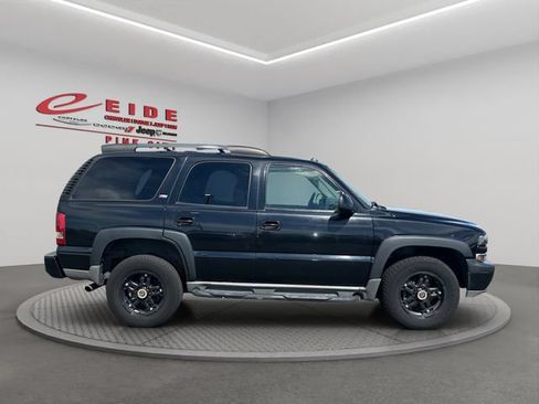 Used 2005 Chevrolet Tahoe Z71 w/ Preferred Equipment Group AWD/4WD image 11