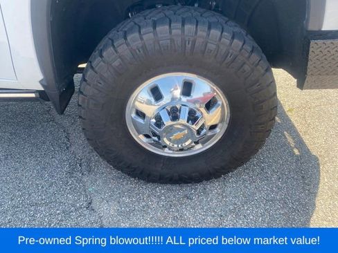 Used 2025 Chevrolet Silverado 3500 High Country w/ High Country Premium Package AWD/4WD image 12