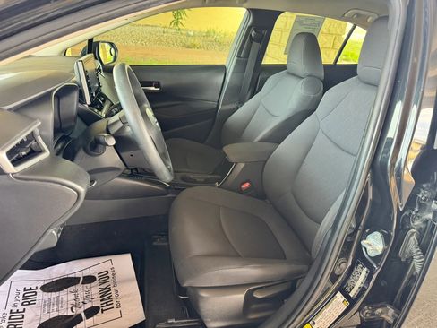 Used 2020 Toyota Corolla LE FWD image 11