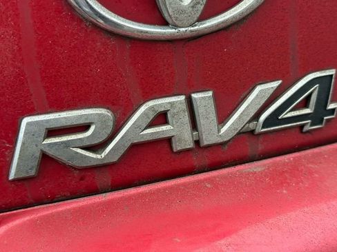 Used 2011 Toyota RAV4 4WD V6 image 11