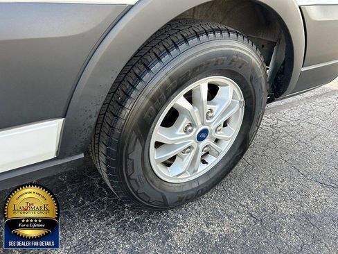 Used 2023 Ford Transit 350 XL image 19