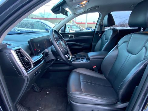 Used 2024 Kia Sorento X-Line EX image 10