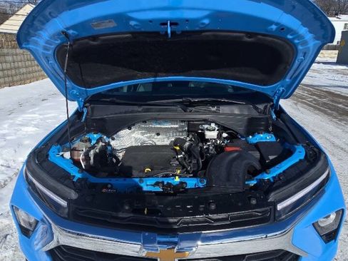 Used 2024 Chevrolet TrailBlazer LT w/ LPO, Blackout Package image 40