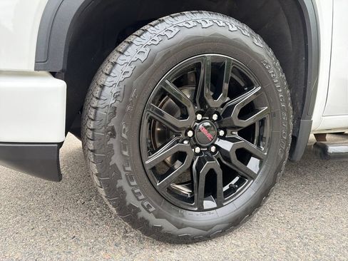 Used 2024 GMC Sierra 1500 Elevation AWD/4WD image 11