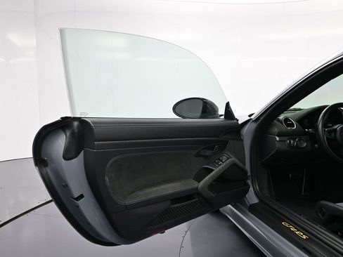 Used 2023 Porsche 718 Cayman GT4 RS image 14