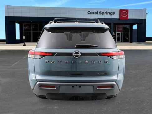 New 2026 Nissan Pathfinder Platinum image 4