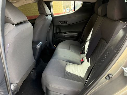 Used 2021 Toyota C-HR LE image 20