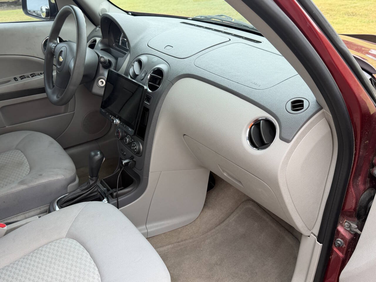 Used 2009 Chevrolet HHR LT FWD image 23