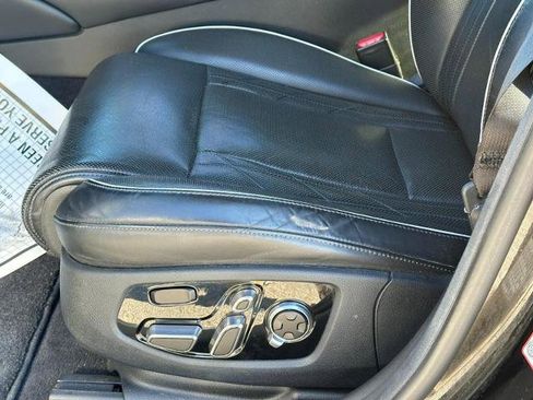 Used 2019 Kia K900 Luxury w/ VIP Package image 21