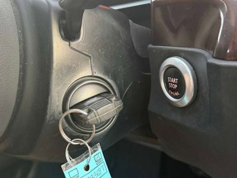 Used 2010 BMW 528i xDrive Sedan image 26