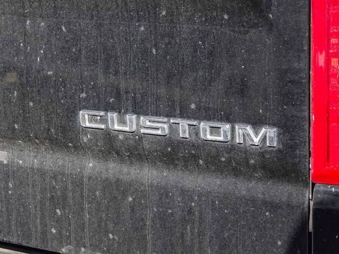 Used 2023 Chevrolet Silverado 1500 Custom image 14