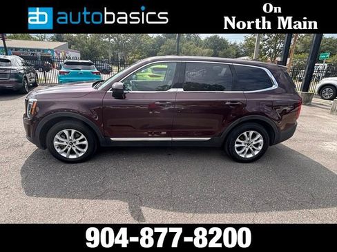 Used 2021 Kia Telluride LX FWD image 2