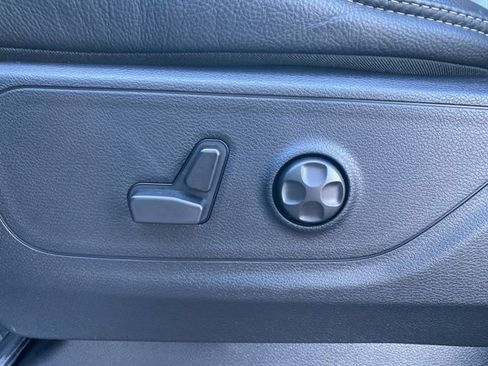 Used 2025 RAM 1500 RHO w/ Bed Utility Group image 12