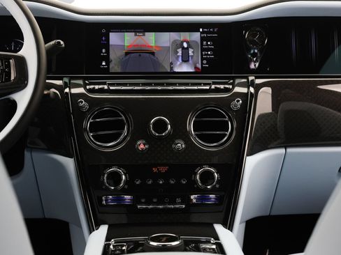 Certified 2025 Rolls-Royce Cullinan Black Badge AWD/4WD image 15