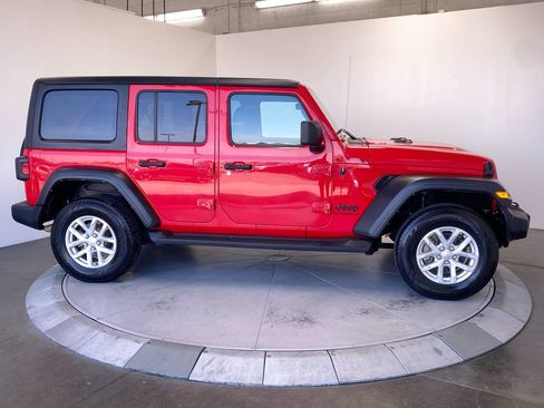 Used 2023 Jeep Wrangler Unlimited Sport AWD/4WD image 6