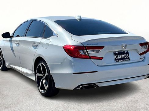 Used 2018 Honda Accord Sport image 15