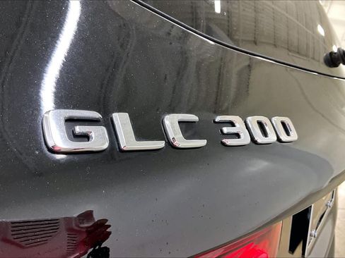 Used 2022 Mercedes-Benz GLC 300 image 10