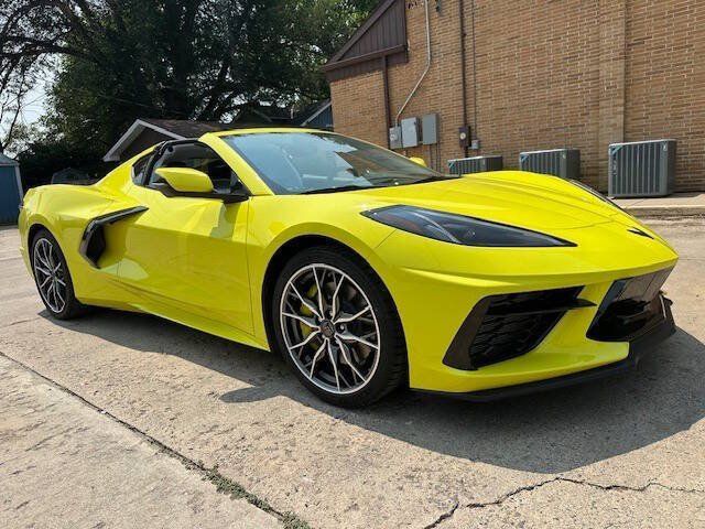 Used 2023 Chevrolet Corvette Stingray Premium Cpe w/ Z51 Performance Package RWD image 4