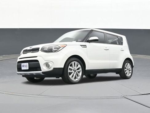 Used 2017 Kia Soul + image 53
