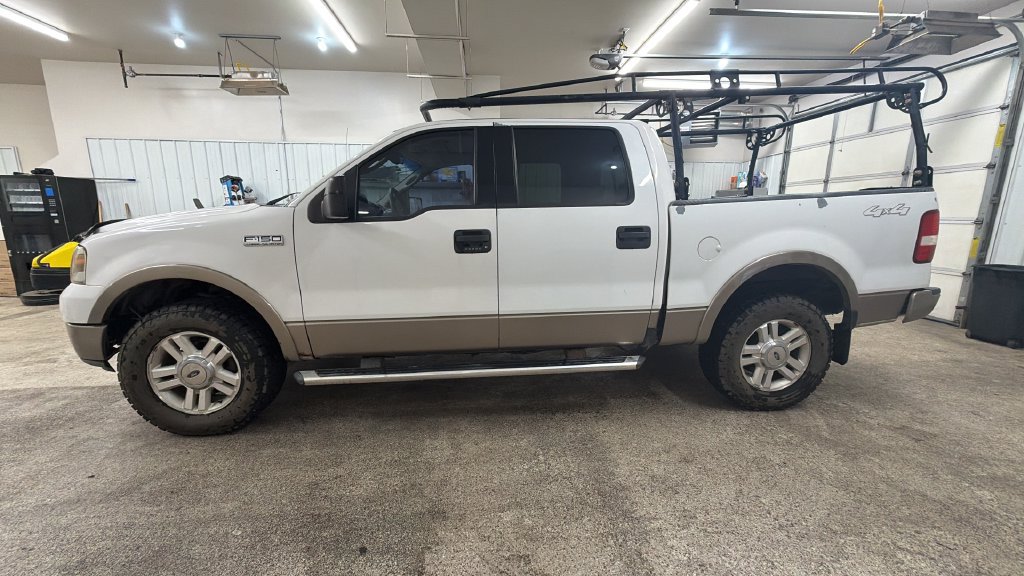 Used 2004 Ford F150 XLT AWD/4WD image 4