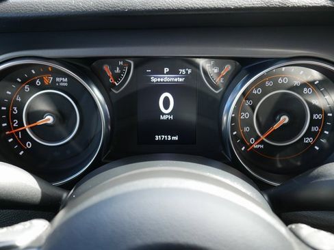 Used 2022 Jeep Gladiator Willys image 29