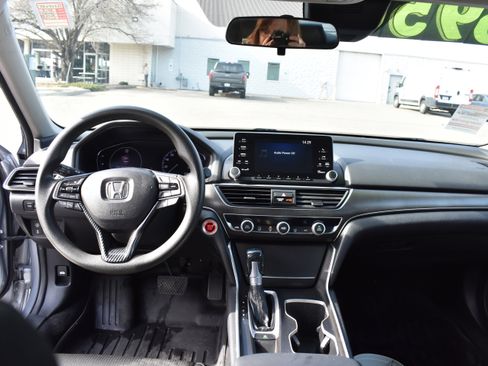 Used 2018 Honda Accord LX image 31