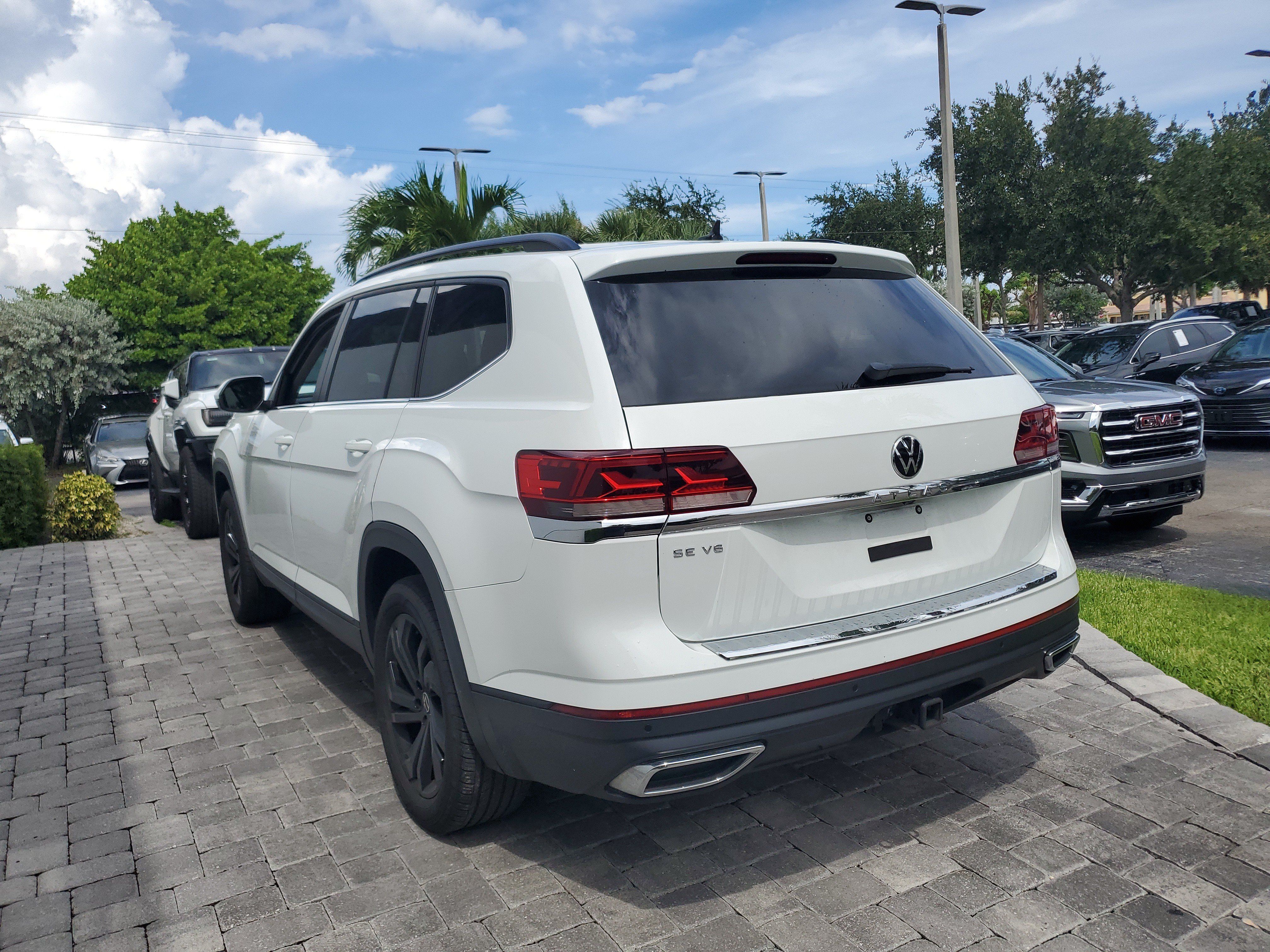 Used 2022 Volkswagen Atlas SE FWD image 4