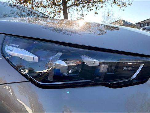 Used 2026 BMW i5 eDrive40 w/ Premium Package image 28