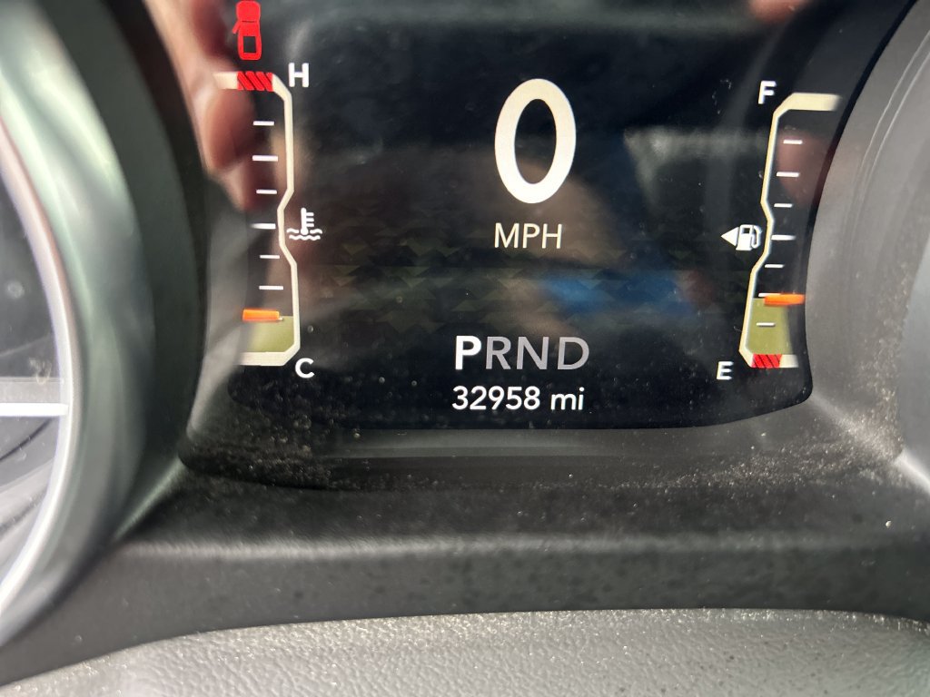 Used 2022 Jeep Gladiator Overland w/ Cold Weather Group AWD/4WD image 18