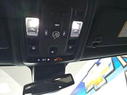 Used 2024 Chevrolet Tahoe Z71 w/ Luxury Package image 22