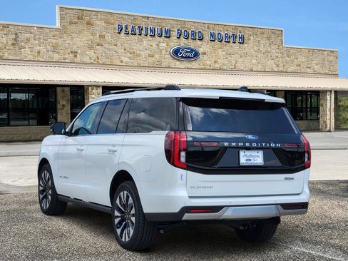 New 2026 Ford Expedition Platinum w/ Driver's Package AWD/4WD image 4