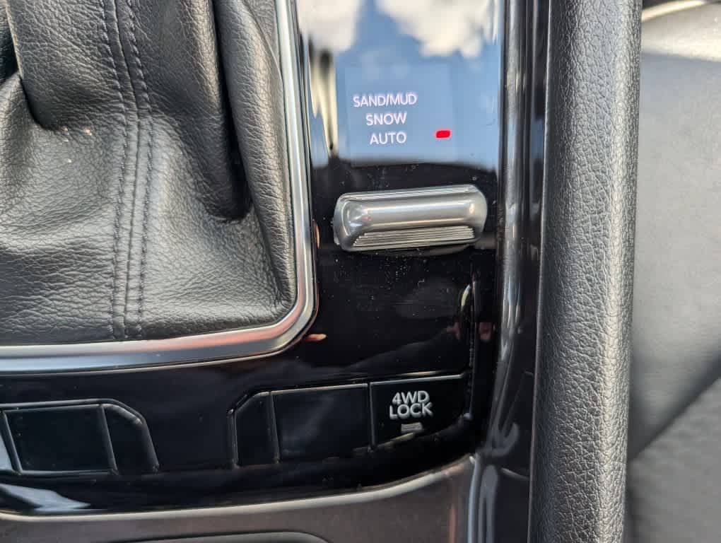 Used 2023 Jeep Compass Latitude w/ Convenience Group AWD/4WD image 19